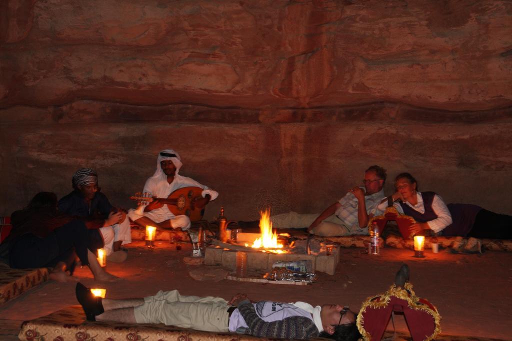 Wadi Rum Sleep Under The Stars Luaran gambar